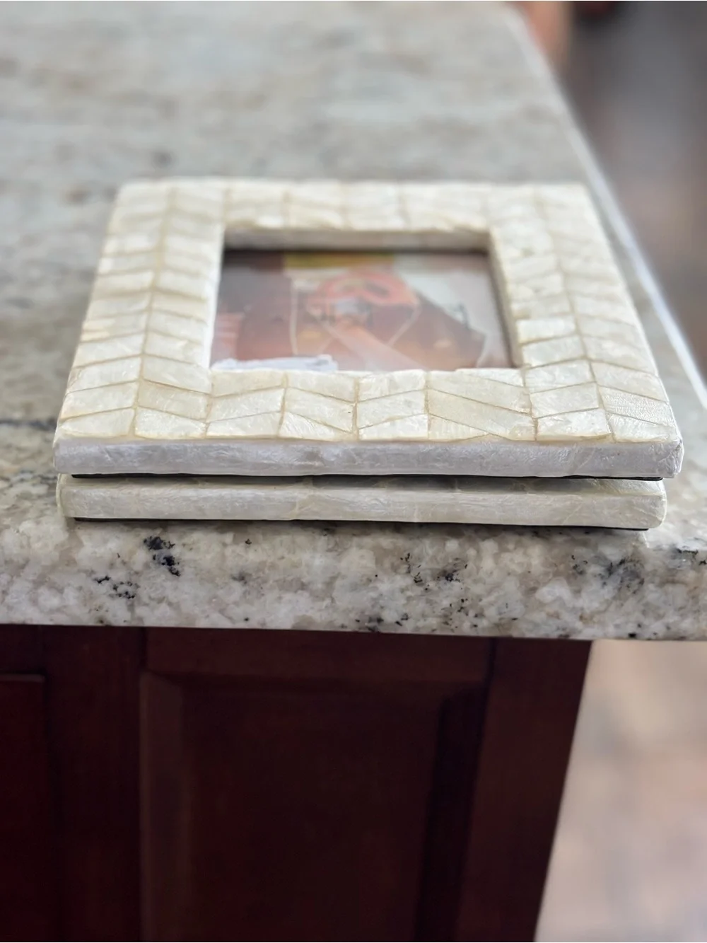 NEW PAIR Of 4x4 Photo Frames Nicole Miller Pearly Capiz Shell White Philippines